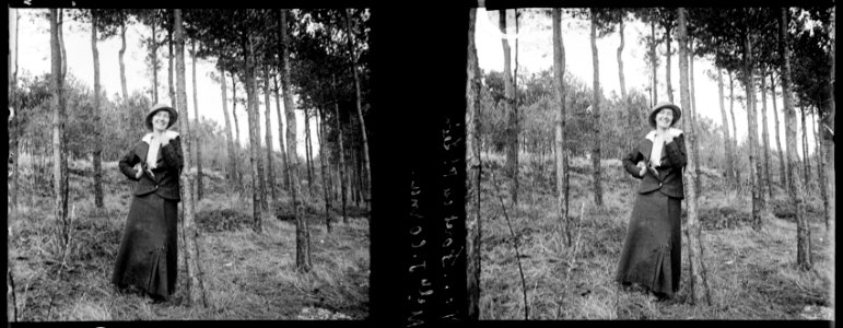 Vers. Forêt du Point Léon. Mlle Cornu - Fonds Berthelé - 49Fi214 photo