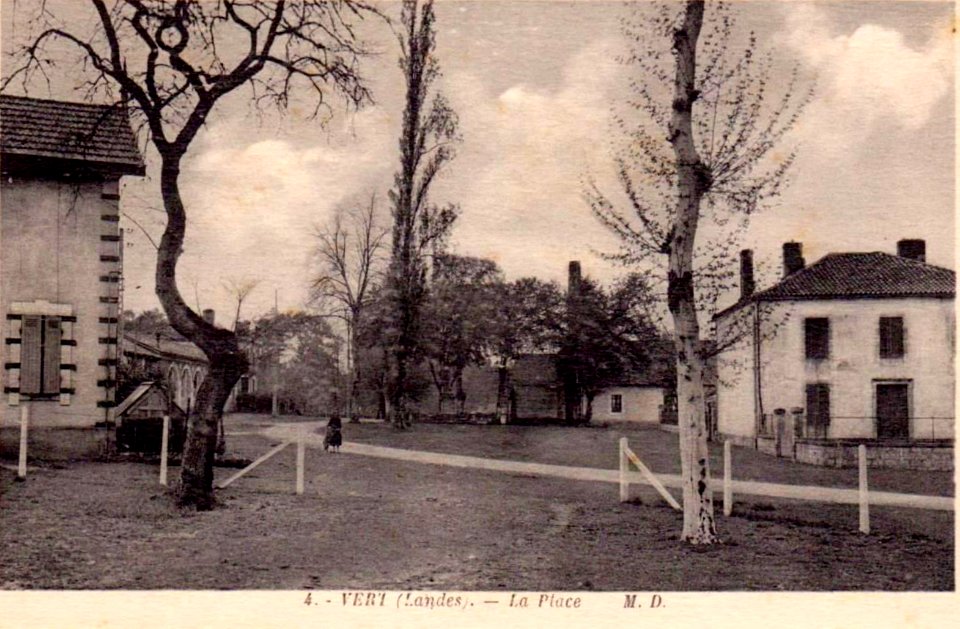 Vert (Landes) - La place