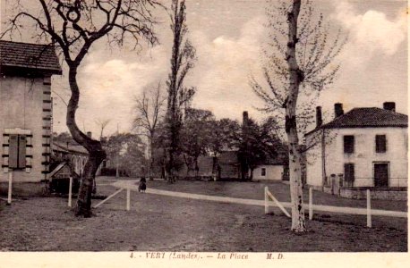 Vert (Landes) - La place
