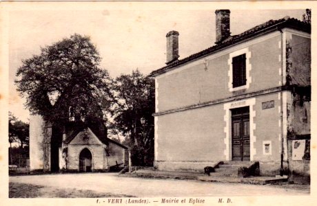 Vert (Landes) - Mairie et église