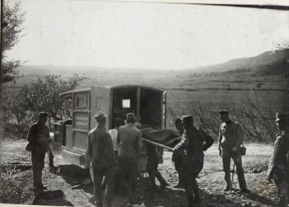 Verwundeten Abtransport im Wippachtal.5.9.17. (BildID 15602893)