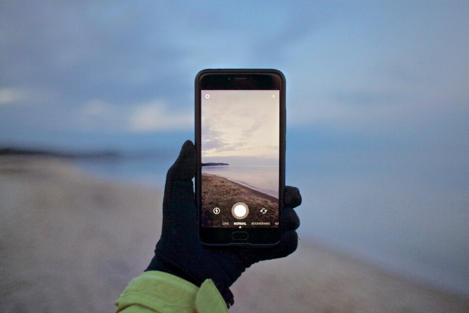 Iphone black nature