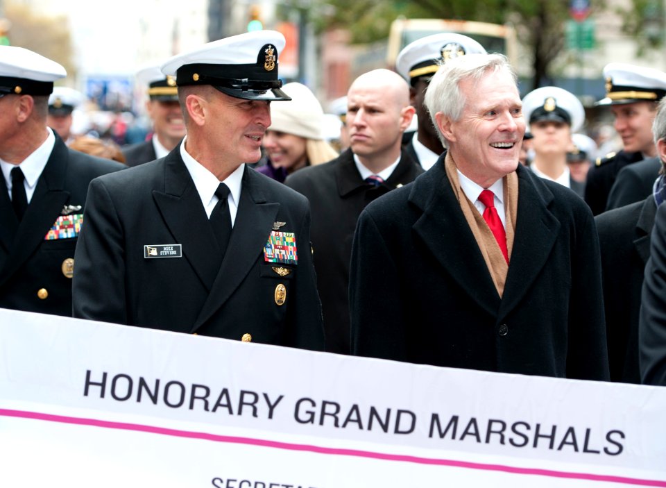 Veterans Day parade 151111-N-OT964-951