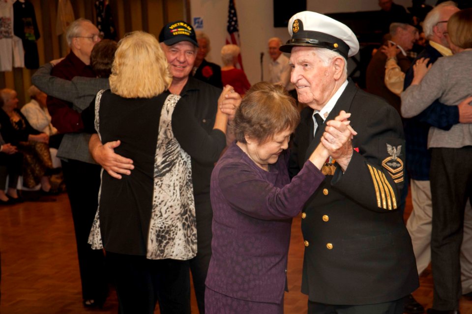 Veterans Day dance 141111-N-QY316-021