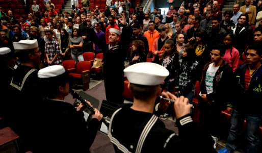 Veterans Day assembly 151105-N-PX557-047