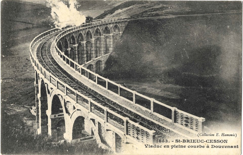 Viaduc en courbe de Douvenant - Saint-Brieuc-Cesson