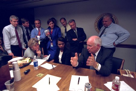 Vice President Dick Cheney Talks with Senior Staff in the Presidential Emergency Operations Center photo