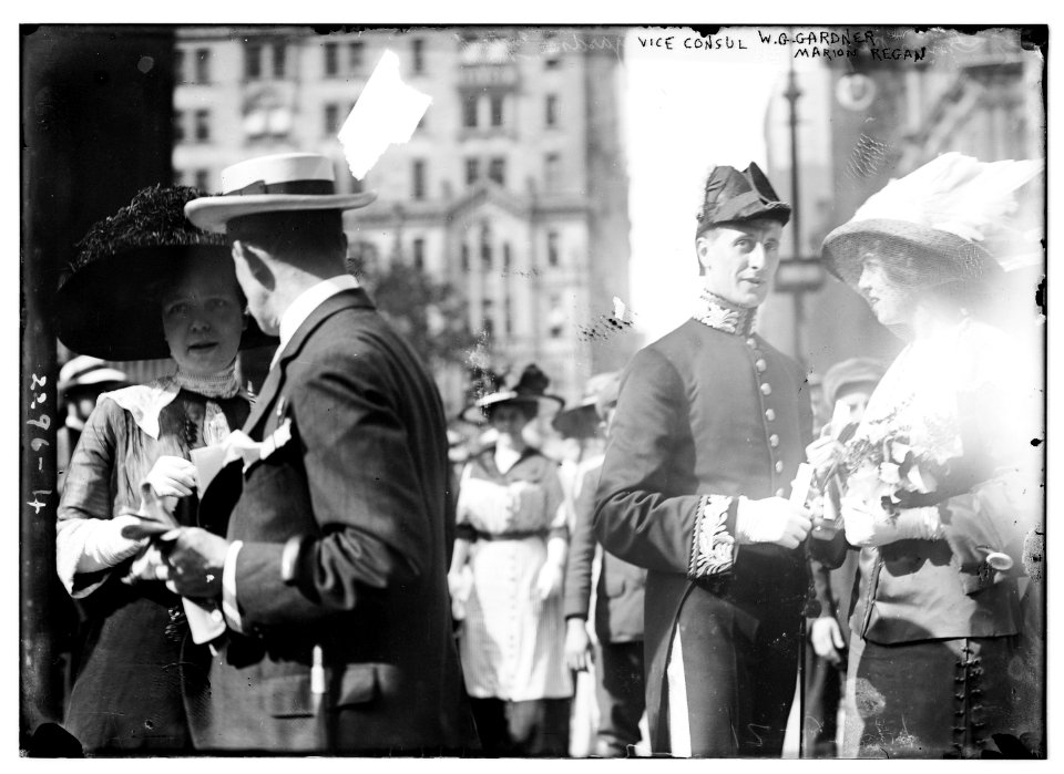 Vice Consul W.G. Gardner (and) Marion Regan LCCN2014689761