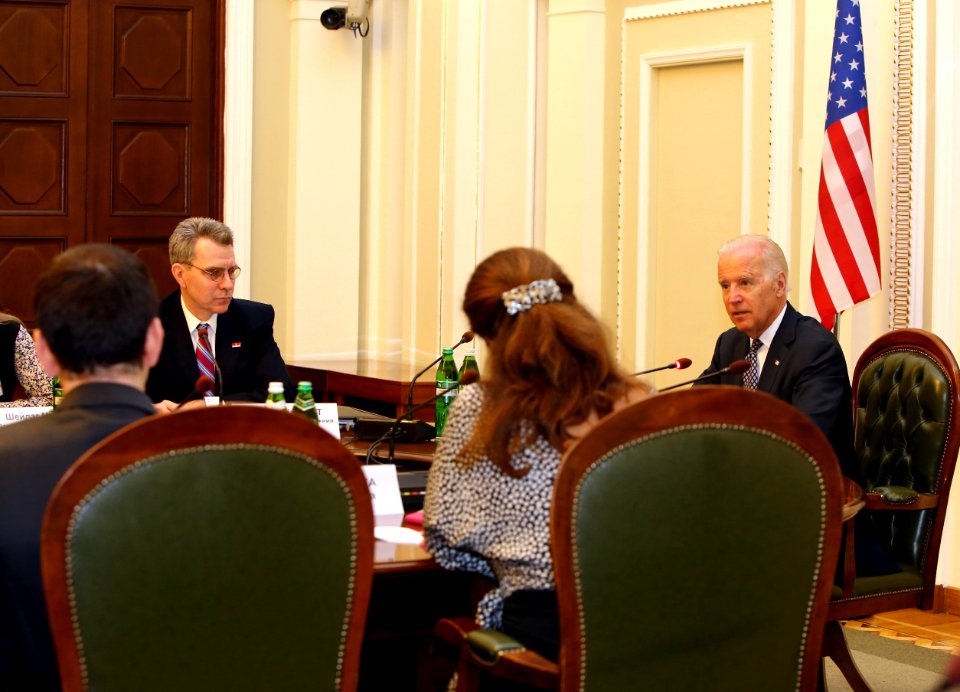 Vice President Joe Biden at a Meeting with Ukrainian Legislators, April 22, 2014 (14001913743)