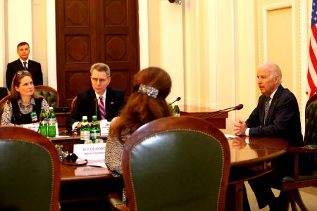 Vice President Joe Biden at a Meeting with Ukrainian Legislators, April 22, 2014 (13958812886) photo