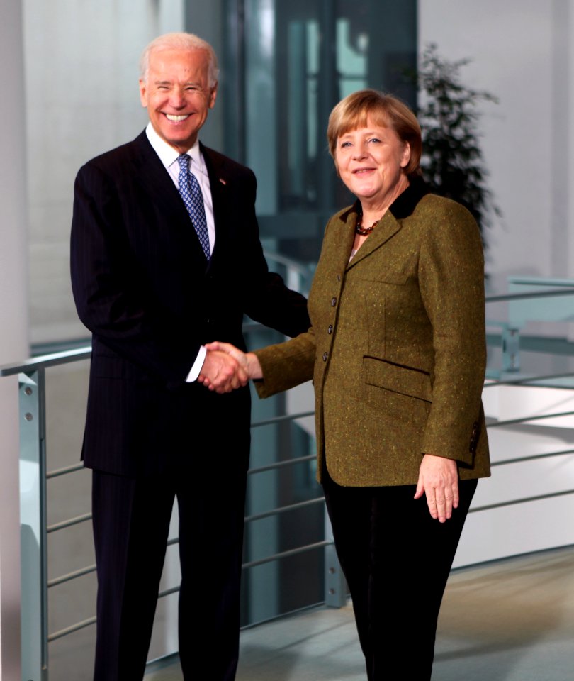 Vice President Joe Biden and German Chancellor Angela Merkel shake hands (8447917246)