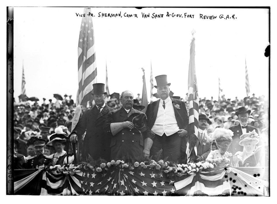 Vice-Pr. Sherman, Com'r. Van Sant and Gov. Fort review G.A.R. LCCN2014688443