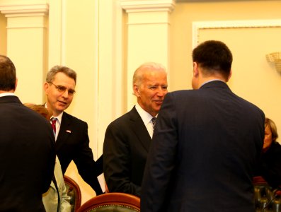 Vice President Joe Biden at a Meeting with Ukrainian Legislators, April 22, 2014 (14001907833) photo