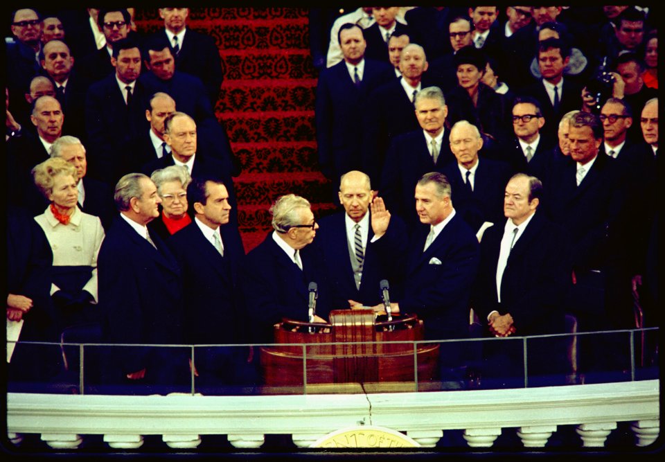 Vice-President elect Agnew takes the oath of office - NARA - 194280