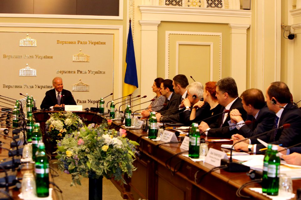 Vice President Joe Biden at a Meeting with Ukrainian Legislators, April 22, 2014 (13958810636)