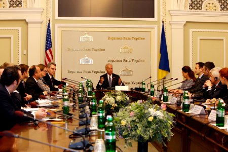 Vice President Joe Biden at a Meeting with Ukrainian Legislators, April 22, 2014 (13982347594)