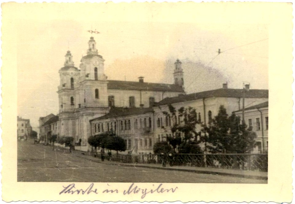 Viciebsk, Vialikaja-Rynak, Bernardynski. Віцебск, Вялікая-Рынак, Бэрнардынскі (07.1941)