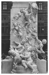 Victor Tilgner - 36 - Sockelpartie vom Mozart-Denkmal