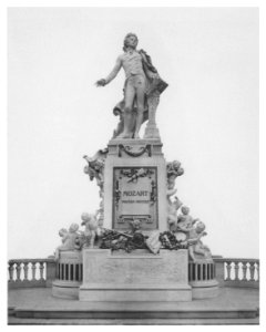 Victor Tilgner - 37 - Mozart-Denkmal in Wien