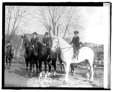 Victoria Frelinghuysen on (...); Emily, Jos. Frelinghuysen on Quaker LCCN2016827719