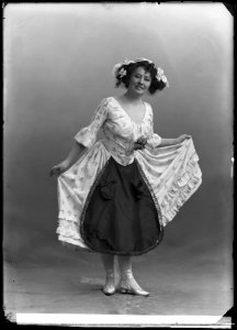Victoria Strandin in the ballet Festen hos Therese at Kungliga Operan 1911 - SMV - GS087