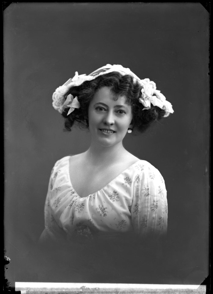 Victoria Strandin in the ballet Festen hos Therese at Kungliga Operan 1911 - SMV - GS086