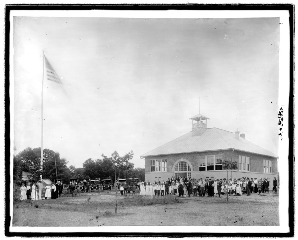 Vienna, Va., Flag day, July 5, 1915 LCCN2016852776
