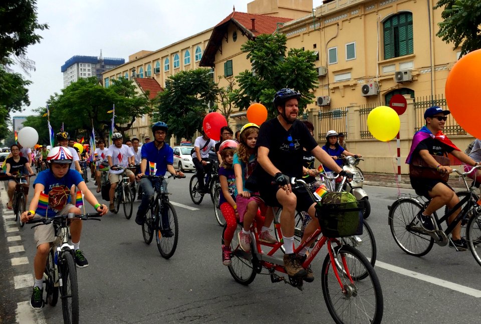 Viet Pride 2016 in Hanoi (29100133206)