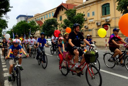 Viet Pride 2016 in Hanoi (29100133206)