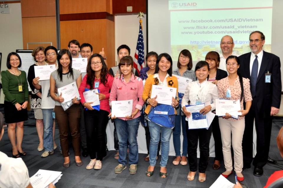 Vietnamese university students join the Business Plan Mashup exercise (8198190795)