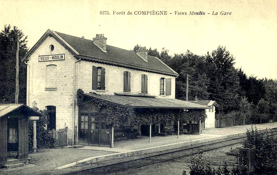 Vieux-Moulin (60), la halte