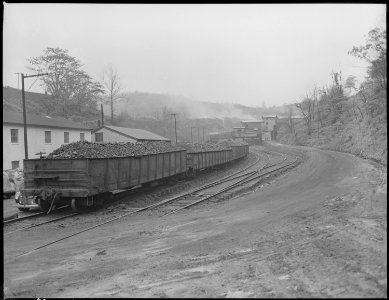 View at mine. Christopher Coal Company, Christopher ^3 Mine, (Formerly Robinson Run ^2) Osage, Monongalia County... - NARA - 540237