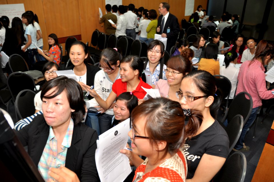 Vietnamese university students join the Business Plan Mashup exercise (8198206025)