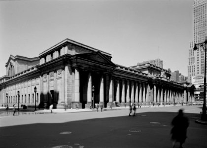 VIEW FROM SOUTHEAST. - Pennsylvania Station photo