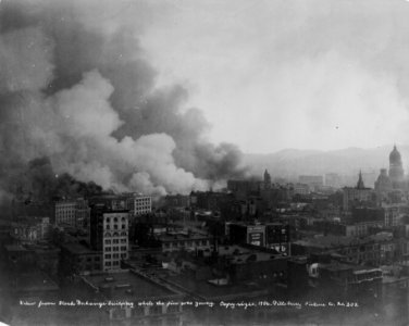 View from Stock Exchange building while the fire was young LCCN96501177 (cropped)