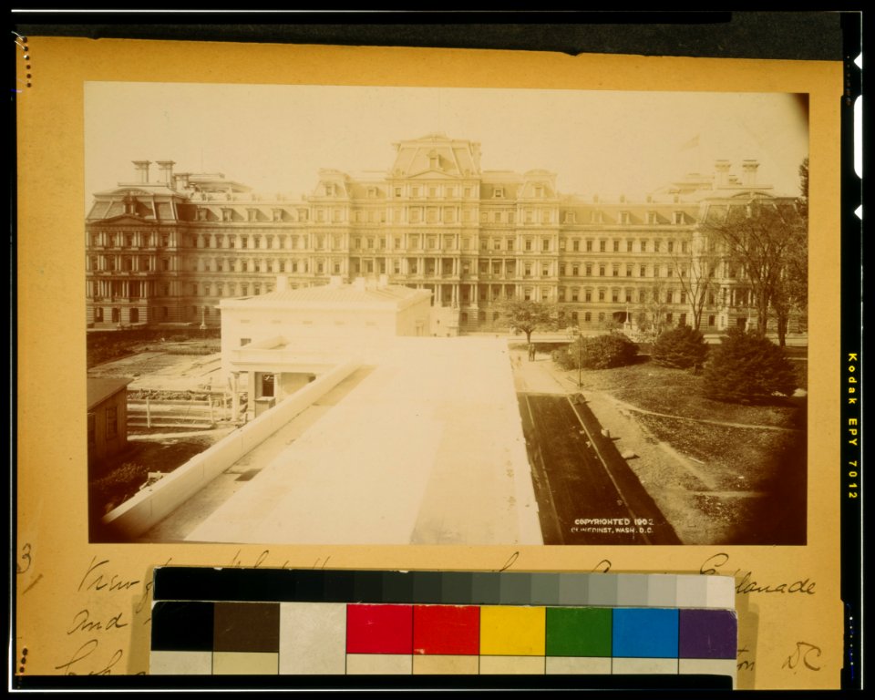 View from White House window showing Grand Esplanade and new Executive Office LCCN2002706945
