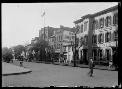 View of 12th Street, N.W., West side, looking South from D at Pennsylvania Avenue LCCN2016646812