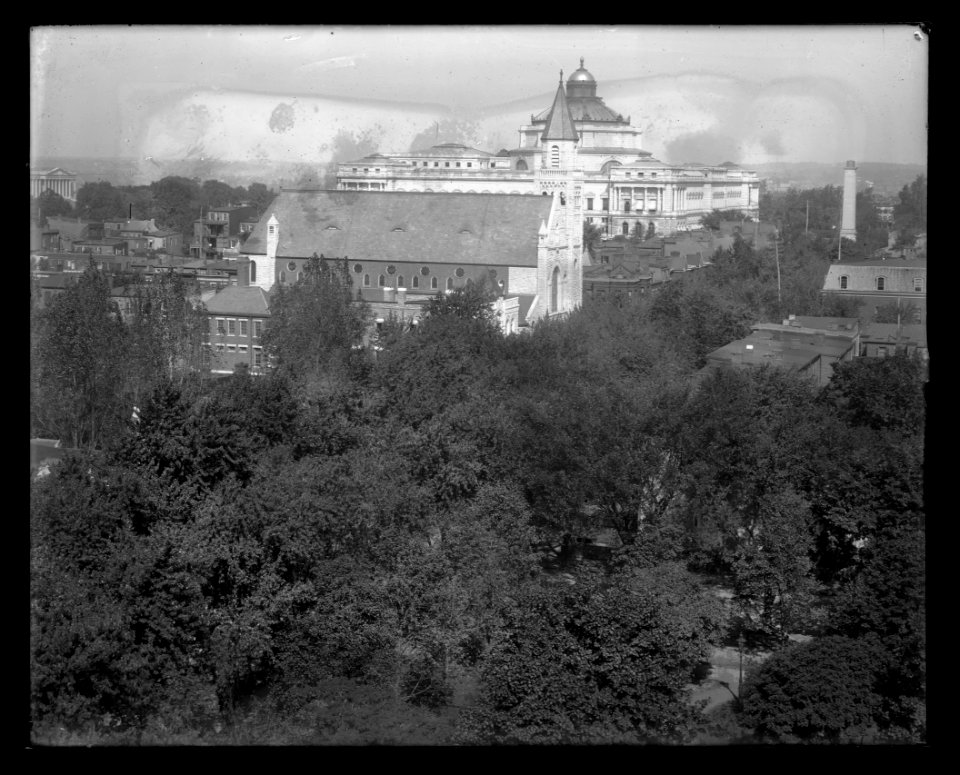 View of 2nd Street, between North Carolina Avenue & Independence Avenue, looking North to N.W. from Providence Hospital showing a view of St. Peter's Catholice Church and the Library of LCCN2016647058