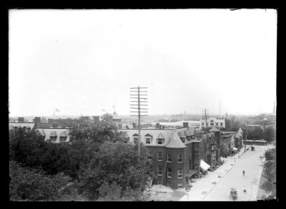 View of C Street, N.W., South side, looking West from N.J. Avenue probably from Hotel Engel LCCN2016646859