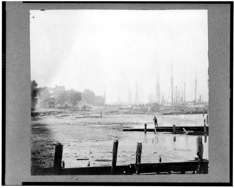 View of City Point, Va. from along shore of James River LCCN91729154