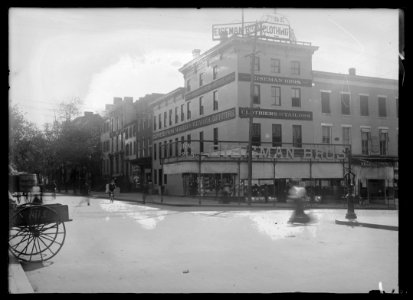 View of E Street, N.W., South side, looking East from 7th toward 6th, Washington, D.C., showing store of Eiseman Bros., clothiers and tailors LCCN00652453