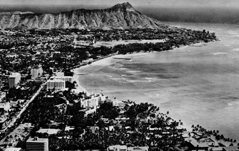 View of Honolulu, Hawaii (USA), in 1959