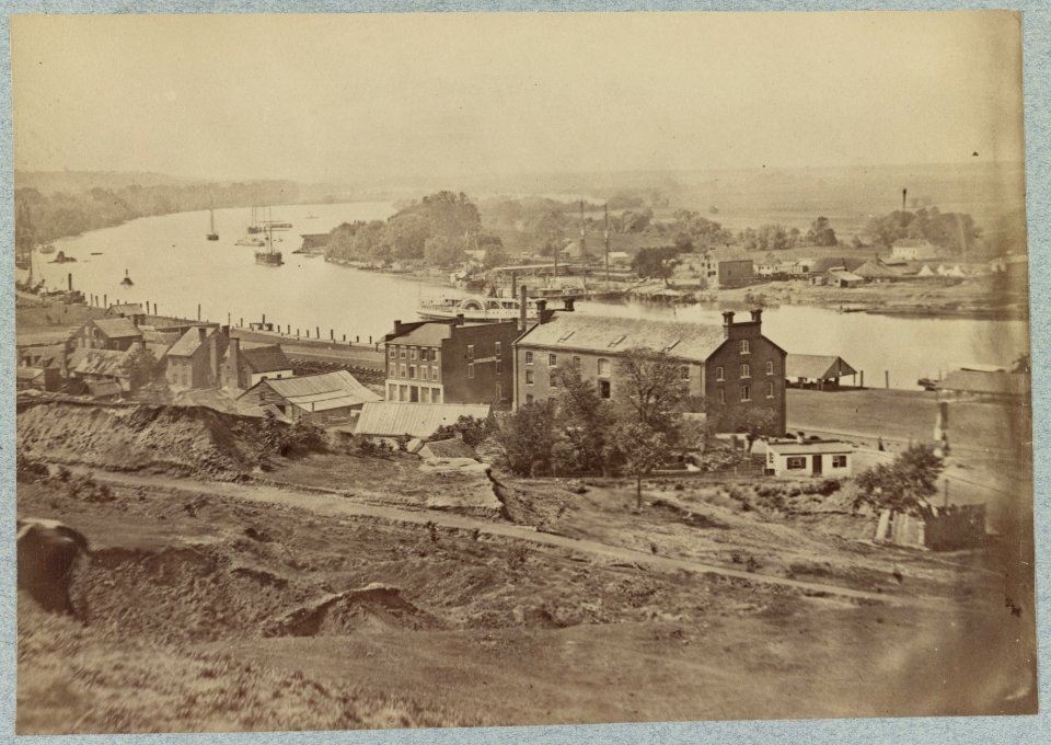 View of James River at Rocketts, Richmond, Va LCCN2014645788