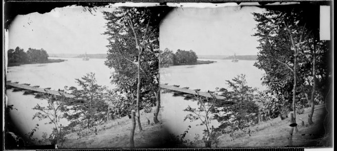 View of James River and pontoon bridge - NARA - 529560