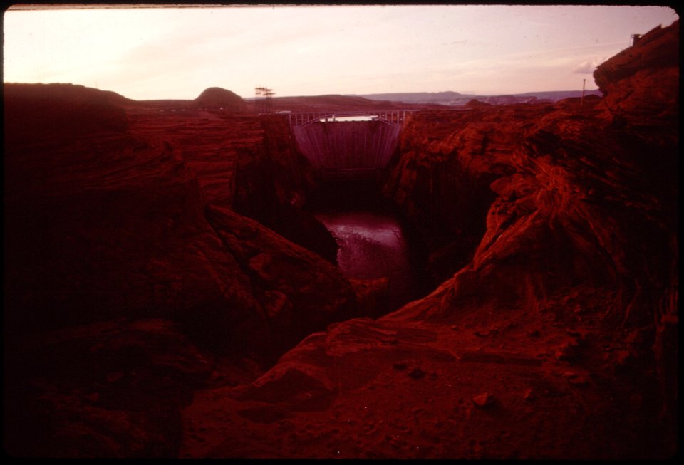 View of Glen Canyon Dam From Overlook (4266493360)