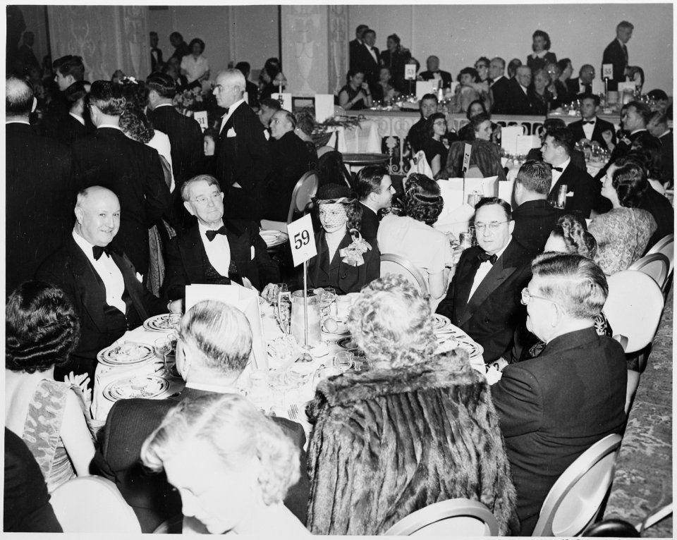 View of table at the dinner honoring President Truman and Vice President Barkley at the Mayflower Hotel in... - NARA - 200007