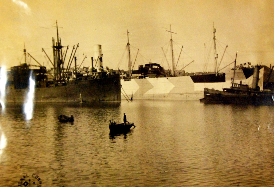 View of the port Bassin de. St. Nazaire, Base Section No.1, 1918 (28250203981)