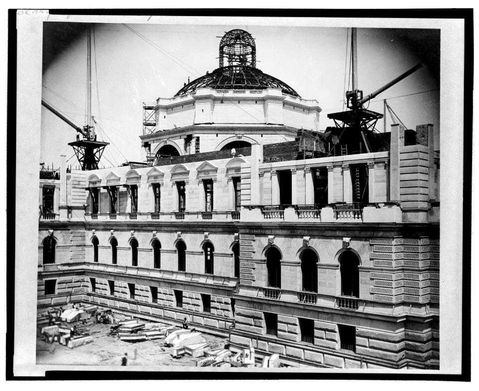 View of the superstructure taking form above the rotunda, Library of Congress LCCN2003670869