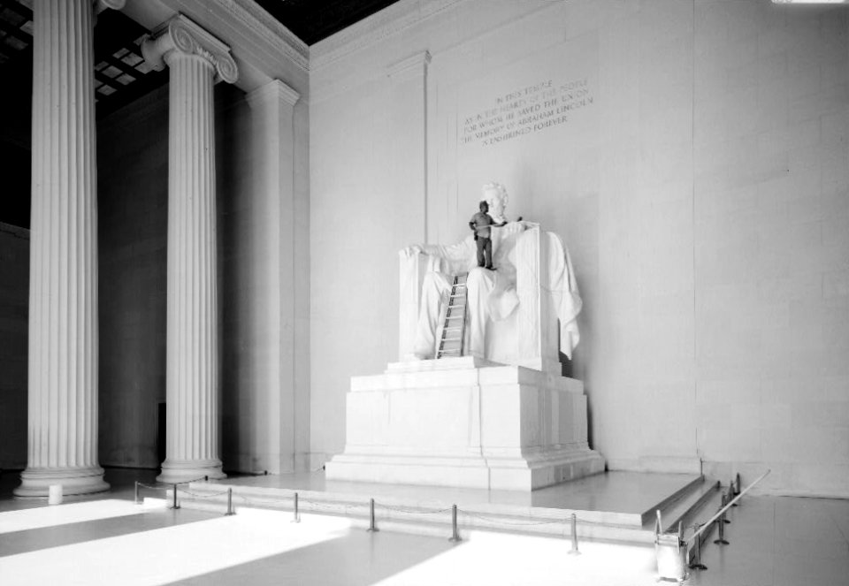 View of the Lincoln Statue being cleaned