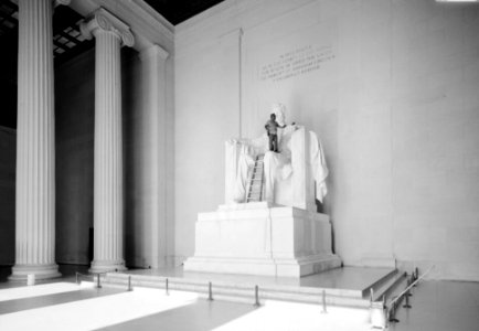 View of the Lincoln Statue being cleaned